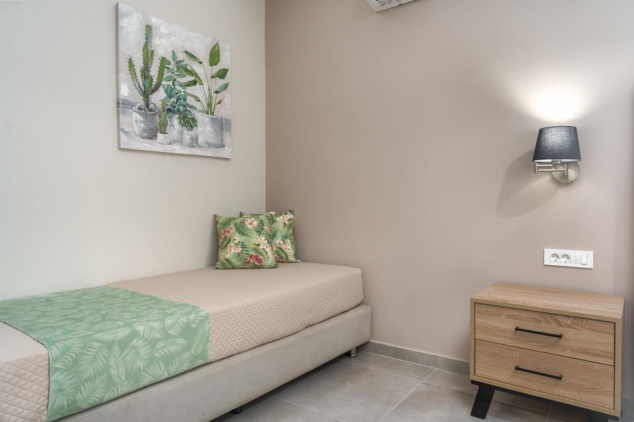Iris & Rhea Junior Suites Циливи Екстериор снимка