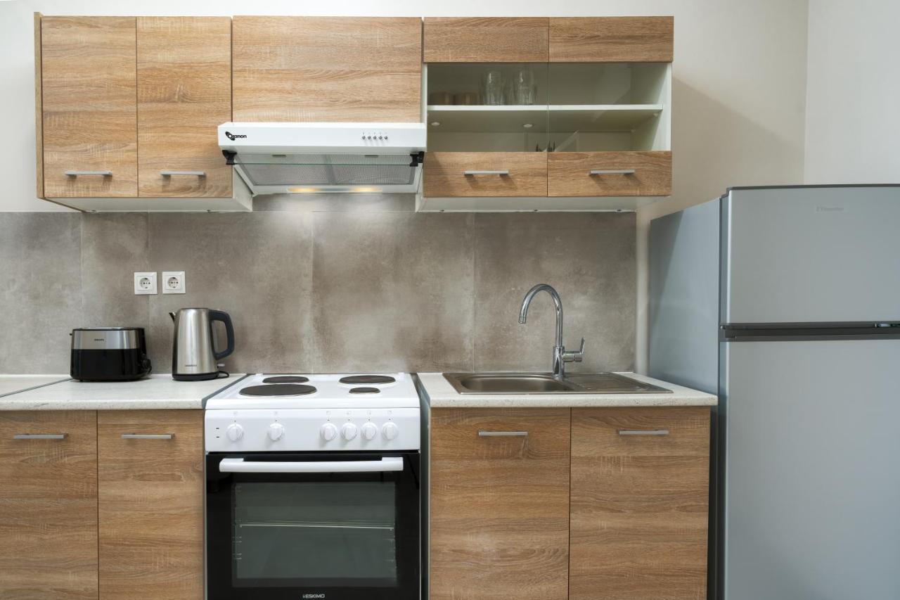 Iris & Rhea Junior Suites Циливи Екстериор снимка