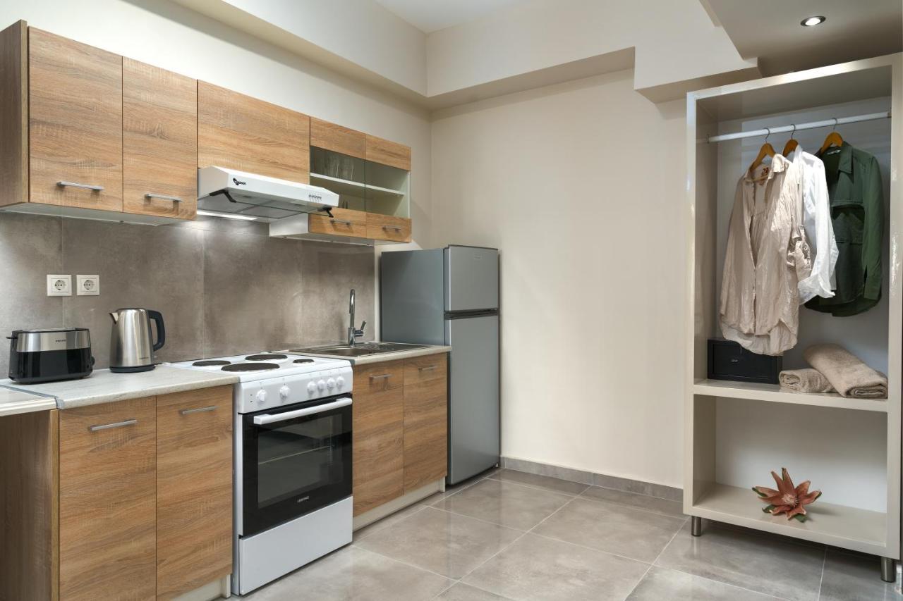 Iris & Rhea Junior Suites Циливи Екстериор снимка
