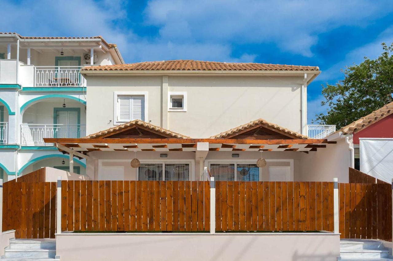 Iris & Rhea Junior Suites Циливи Екстериор снимка